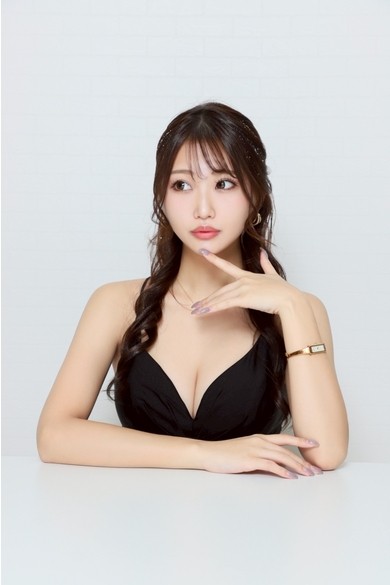 輝徠 ティアラプロフィール写真2